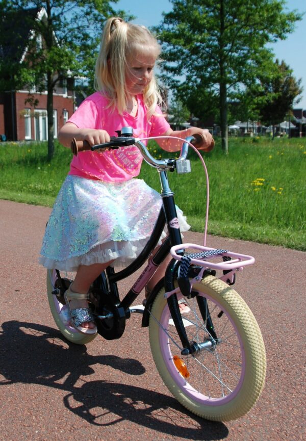 Volare Excellent Kinderfiets – Meisjes – 16 inch – Zwart – 95% afgemonteerd