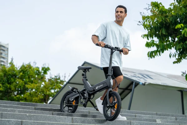 DYU A16 16 inch volledig opvouwbare elektrische fiets Zwart